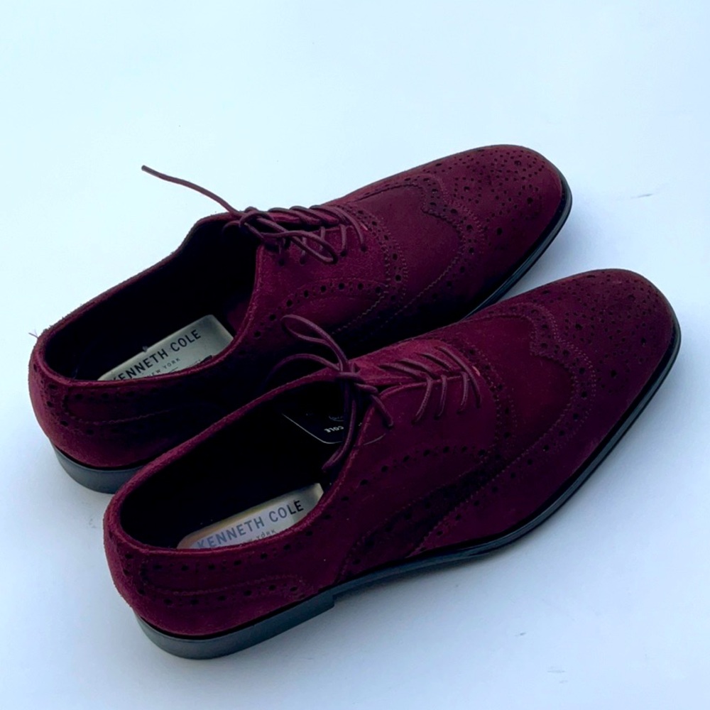Kenneth Cole Maroon Oxfords for Stylish Comfort size 10